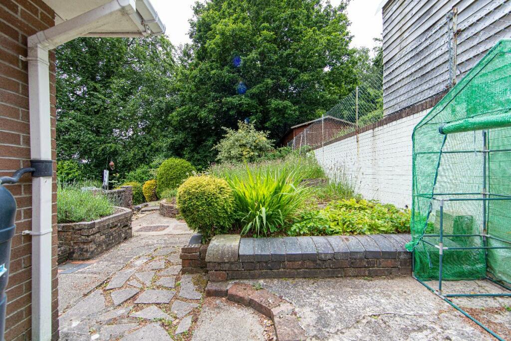 Additional image 26 of Ashgrove, Edwardsville, Treharris