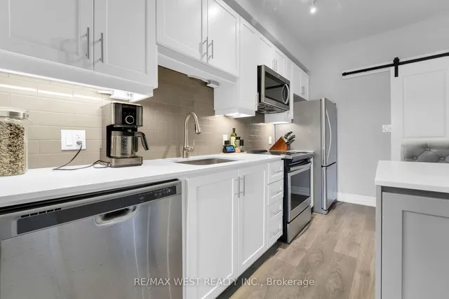 Additional image 9 of 4040 UPPER MIDDLE Rd Unit 214