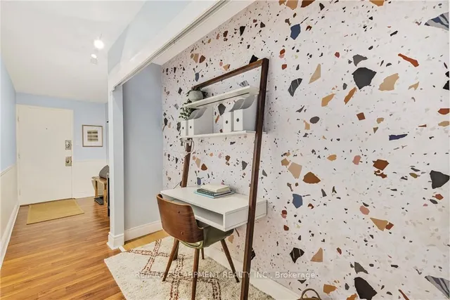 Additional image 5 of 2052 Courtland Dr Unit 401