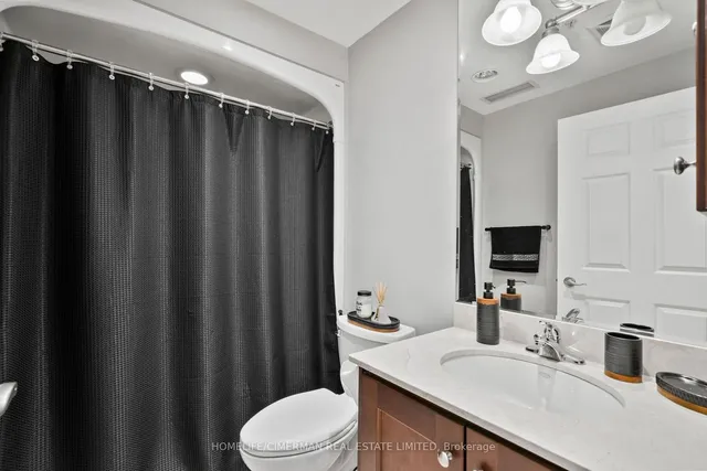 Additional image 17 of 12 Rean Dr Unit PH9