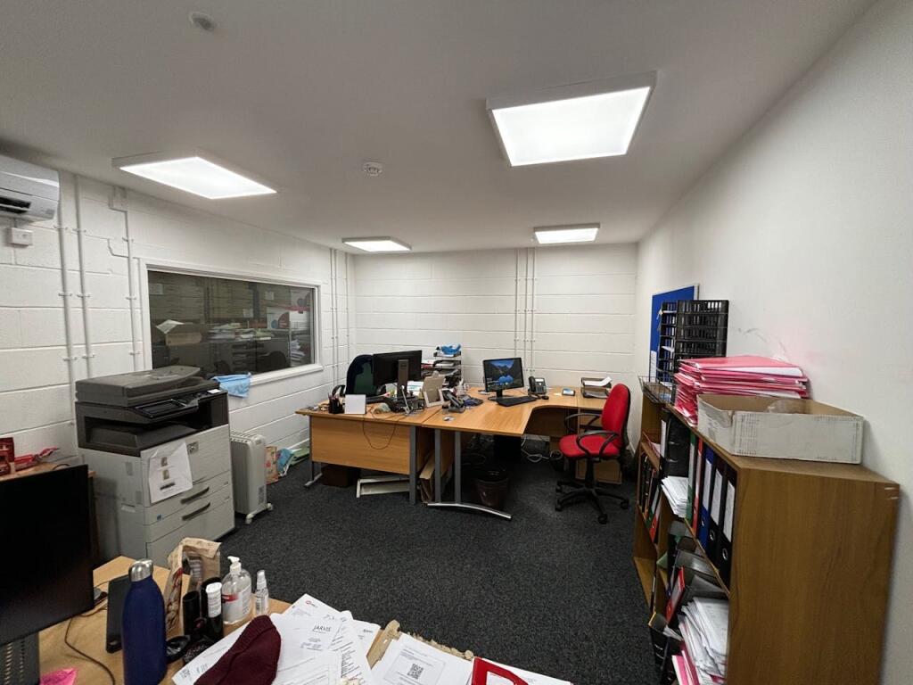 Additional image 9 of Unit D, De Clare House, Pontygwindy Road, Caerphilly, CF83 3HU