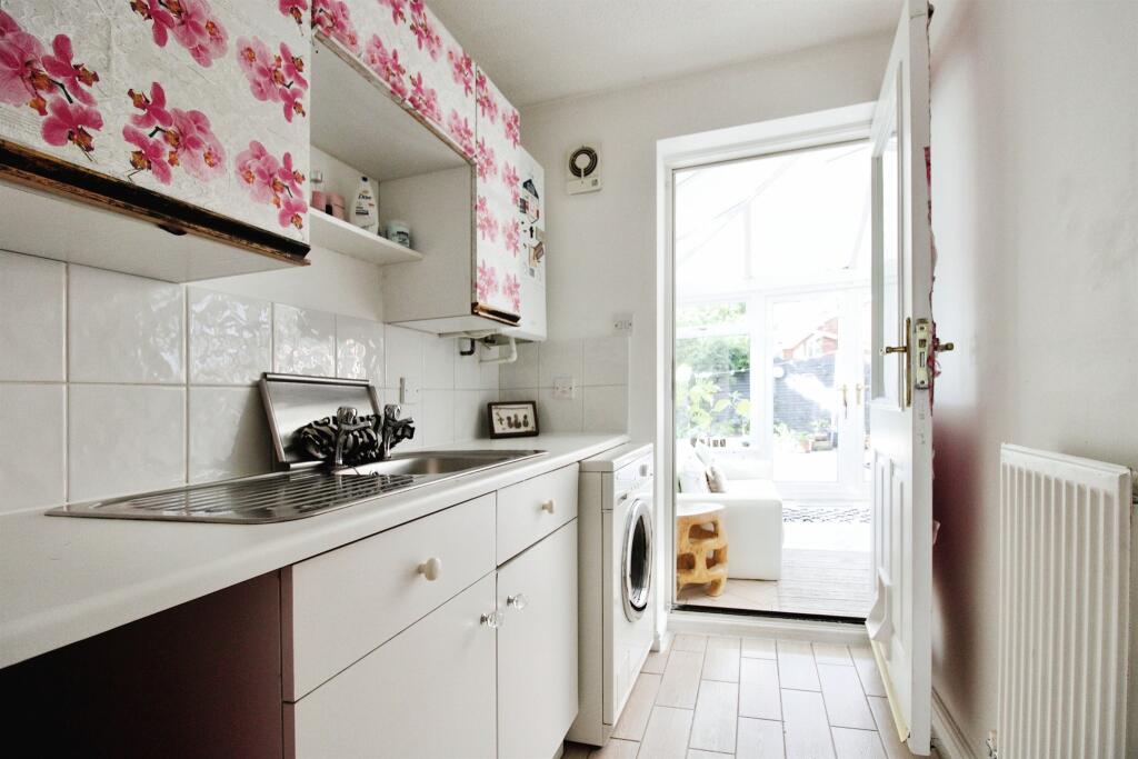 Additional image 9 of Rhodfa Sweldon, Barry