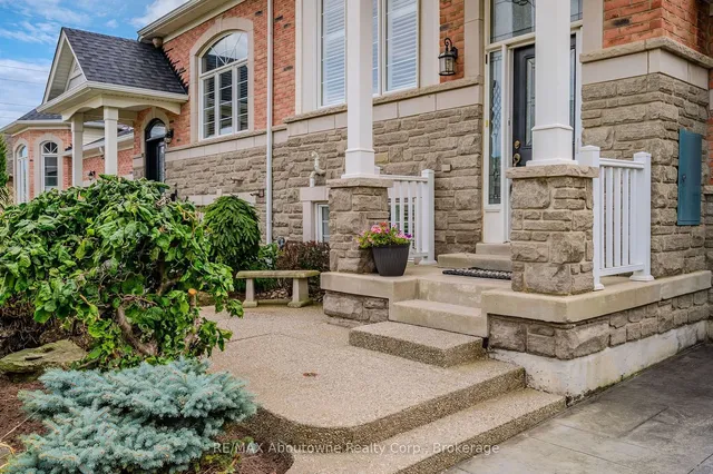 Additional image 2 of 2946 Singleton Common