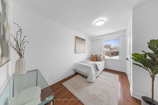 Additional image 24 of 48 Macdonell Ave