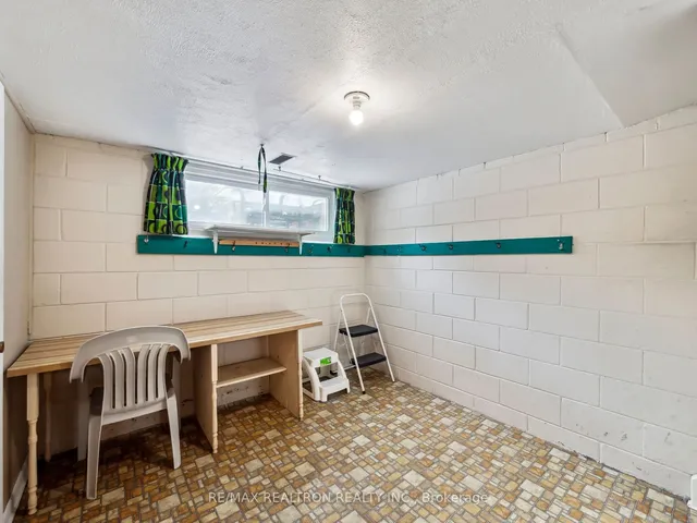 Additional image 27 of 75 Yorkview Dr