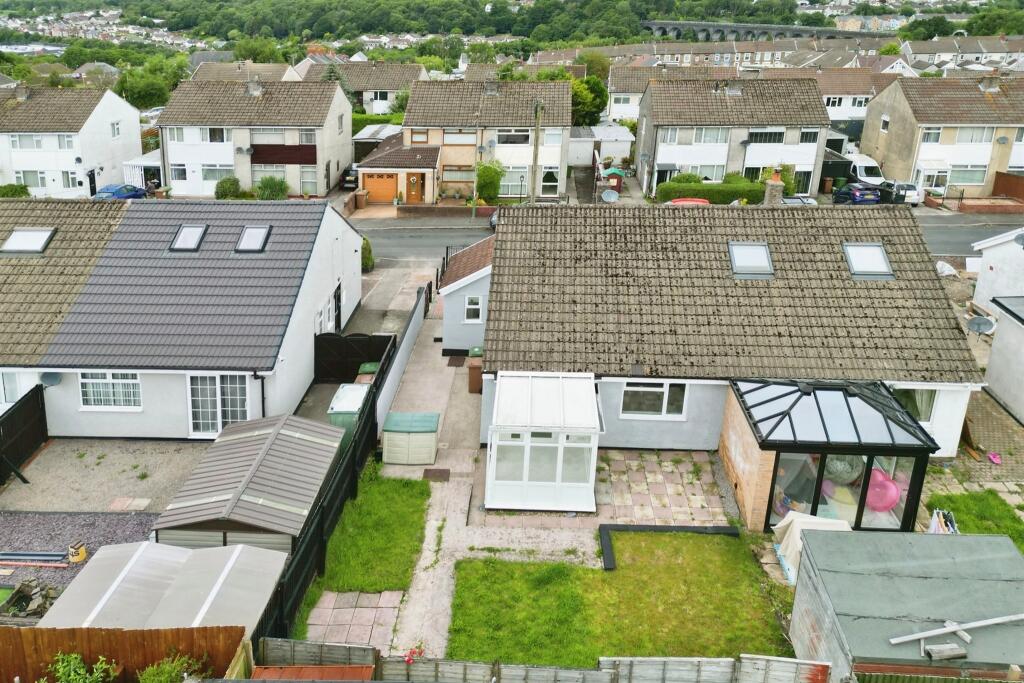 Primary image of St. Annes Gardens, Maesycwmmer, Hengoed