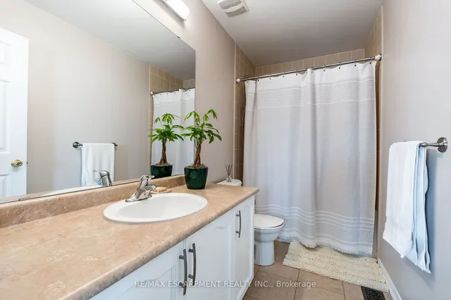 Additional image 30 of 3 Gowland Dr