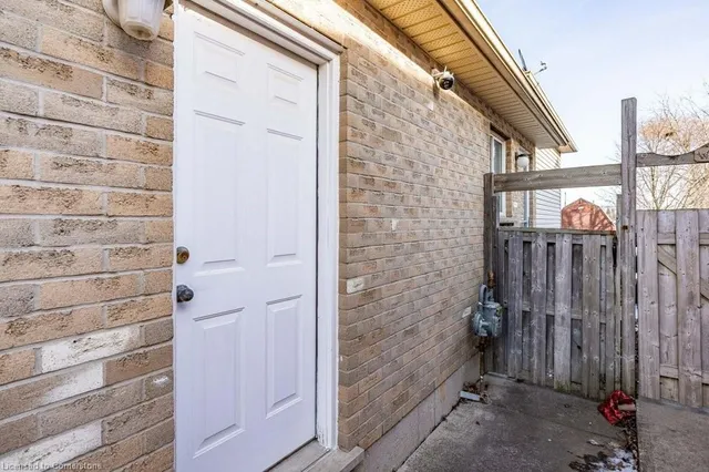 Additional image 38 of 73 Marion St