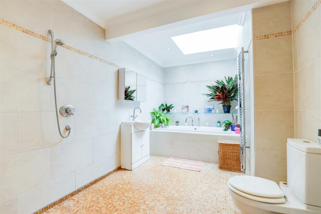 Additional image 18 of Craig Yr Eos Road, Ogmore-By-Sea, Vale Of Glamorgan, CF32 0PG