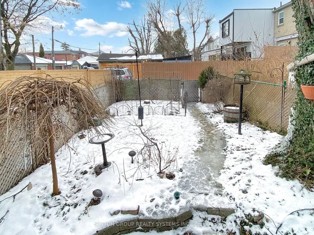 Primary image of 2394 St Clair Ave