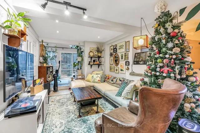 Additional image 30 of 626 Huron St