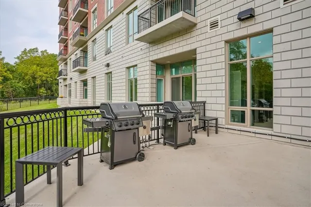 Additional image 36 of 2750 King St Unit 404