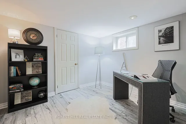 Additional image 30 of 33 Burncrest Dr