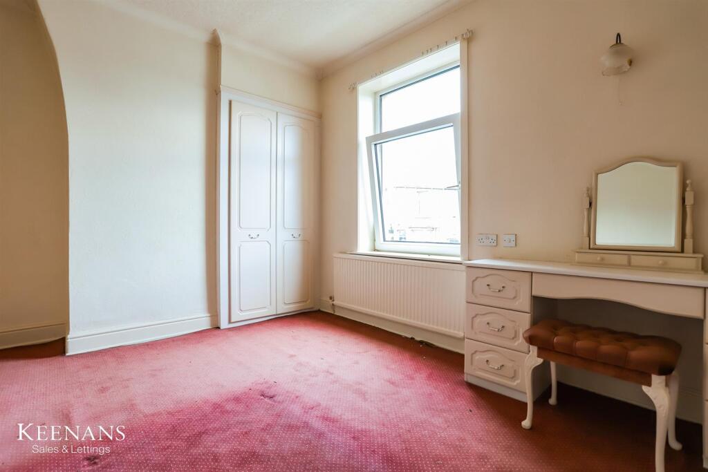 Additional image 6 of Straits Lane, Read