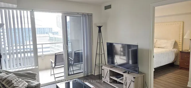 Additional image 9 of 250 Wellington St Unit 1435