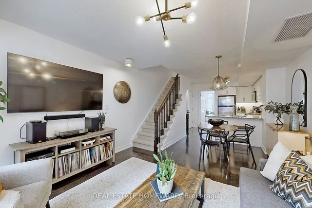 21 Ruttan St Unit 240