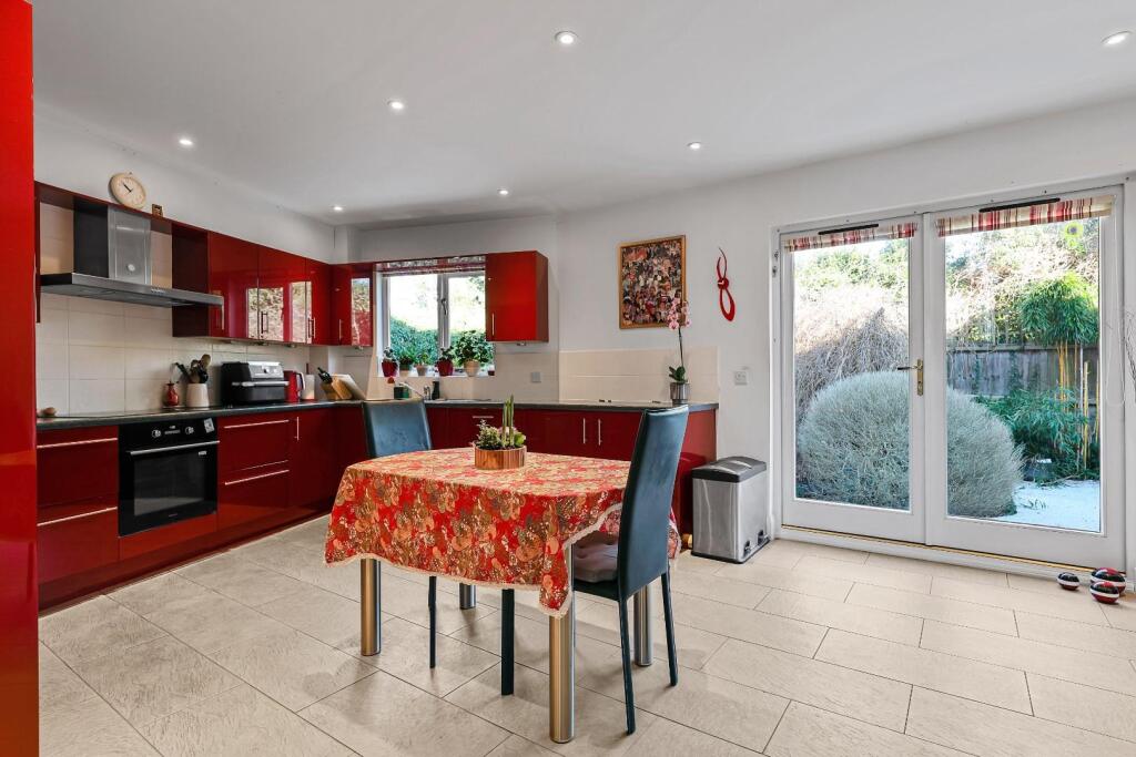 Additional image 3 of Spinney Drive, Great Shelford