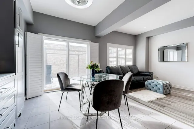 Additional image 17 of 98 SHOREVIEW Pl Unit 12