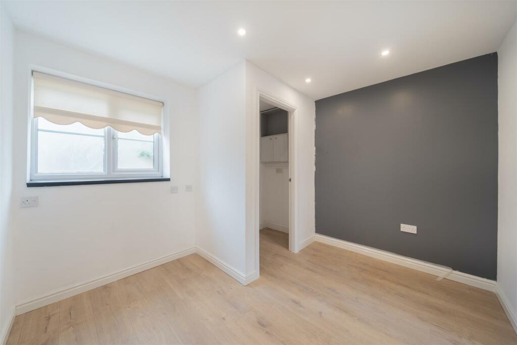 Additional image 34 of East O' Hills Close, Heswall, Wirral, CH60