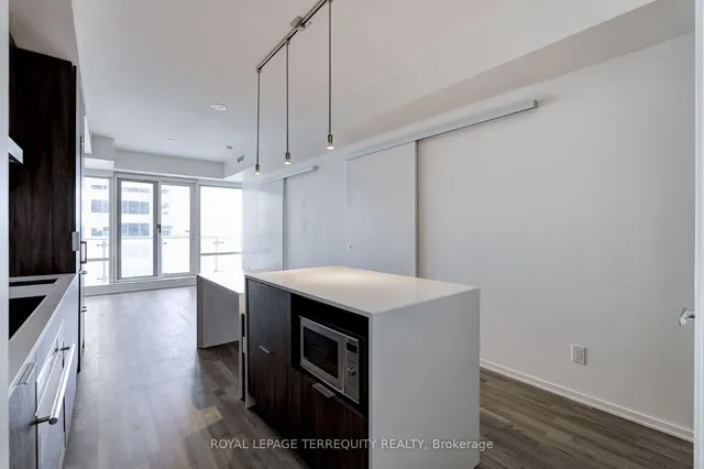 Additional image 15 of 1 Bloor St Unit 2712