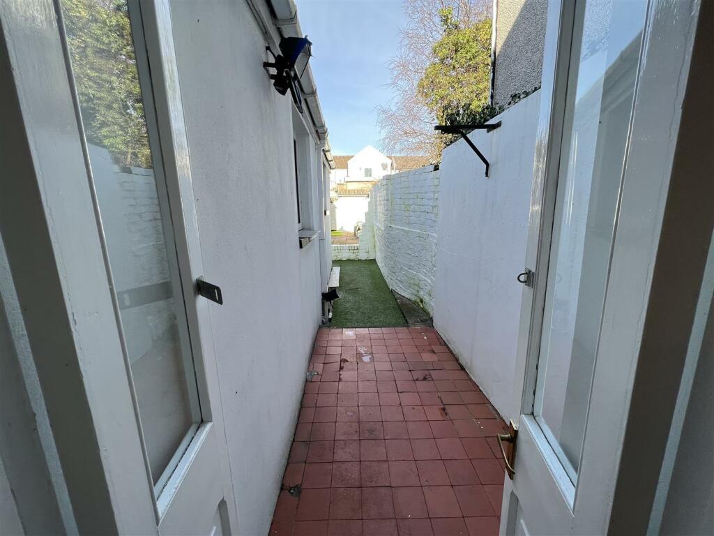 Additional image 6 of Dean Street, Aberdare