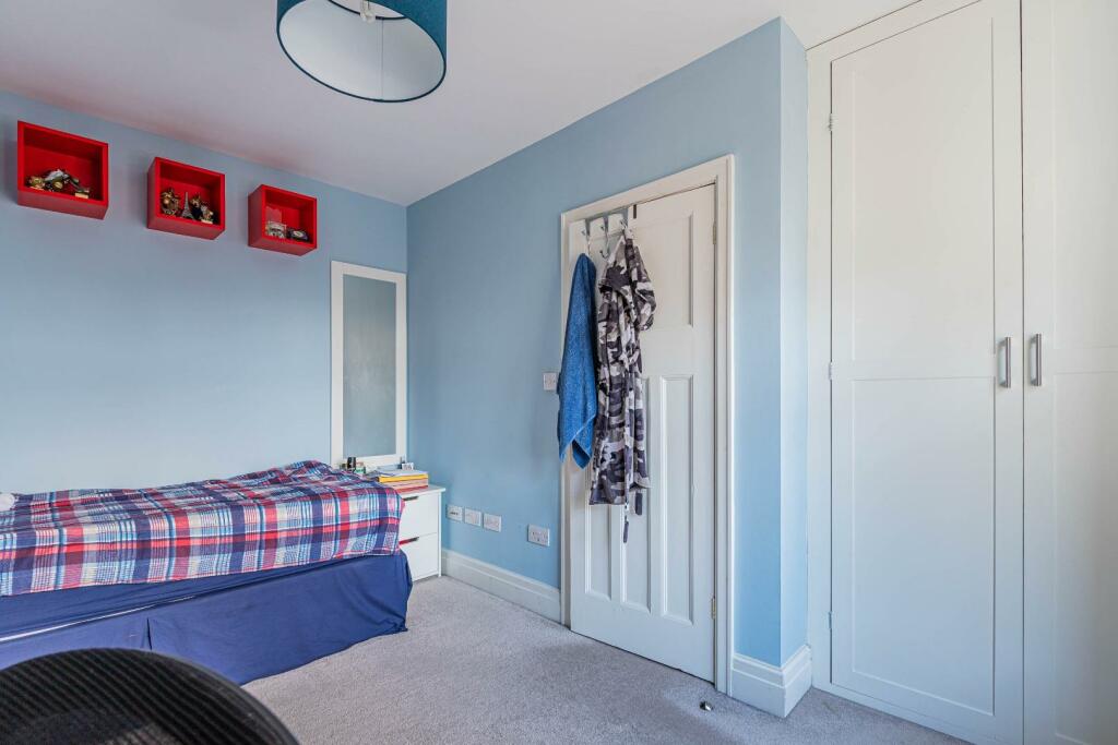 Additional image 18 of Baron Close, Penarth