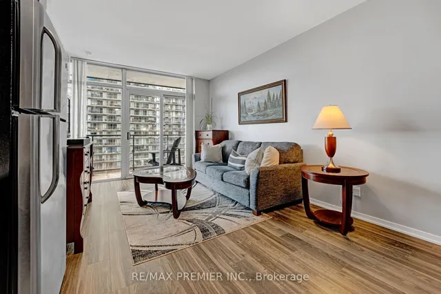 Additional image 12 of 105 The Queensway Unit 714