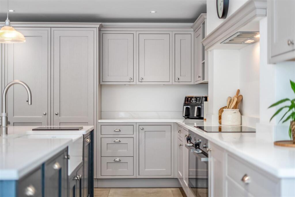 Additional image 12 of Streetly Crescent, Four Oaks, Sutton Coldfield