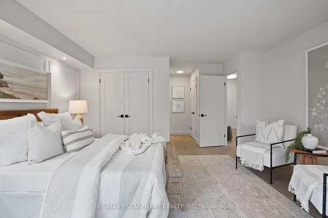 Additional image 23 of 2190 Lakeshore Rd Unit 403