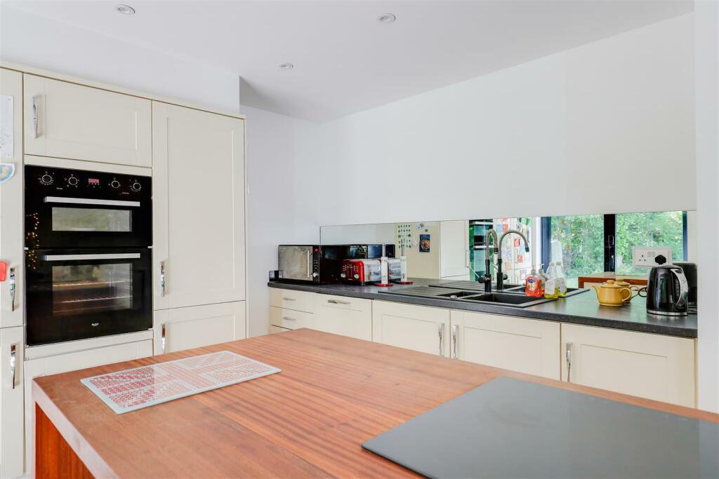 Additional image 15 of Phillips Cottages, Llandough, Nr Cowbridge, Vale of Glamorgan, CF71 7LR