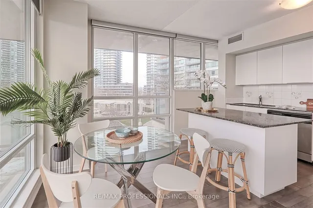 Additional image 17 of 2240 Lake Shore Blvd Unit 404