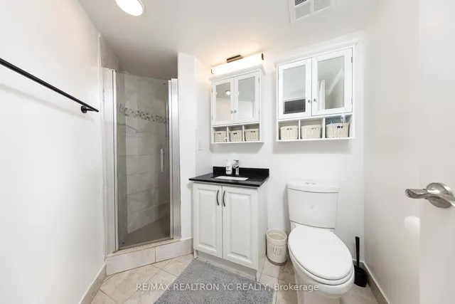 Additional image 18 of 1001 Bay St Unit 604