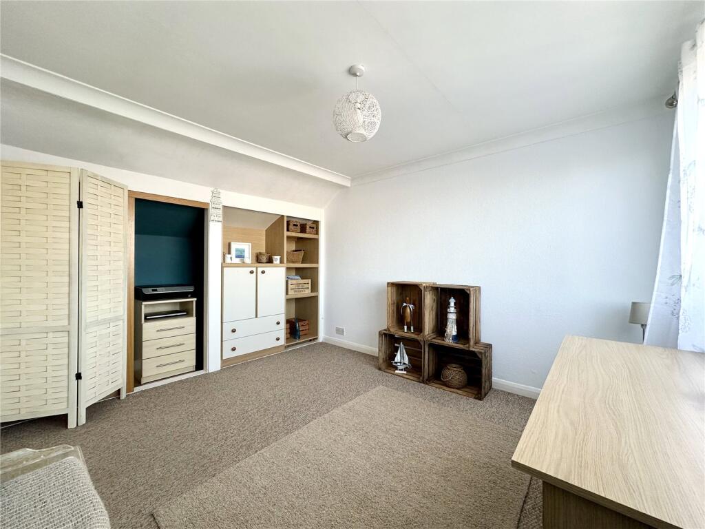 Additional image 13 of Woodfield Gardens, Highcliffe on Sea, Christchurch, Dorset, BH23