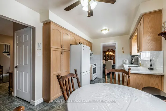 Additional image 10 of 917 Maple Ave