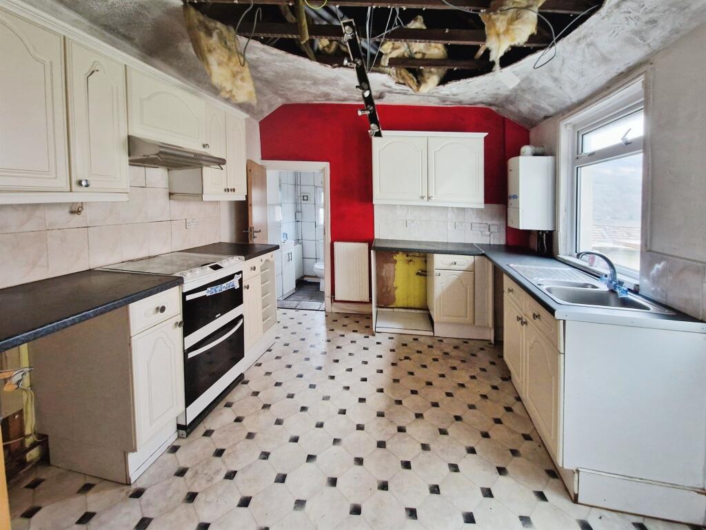 Additional image 5 of Regent Street, Ferndale