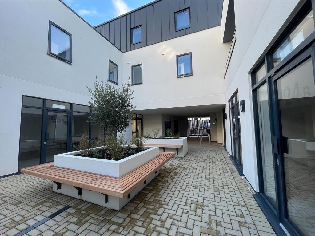 Additional image 5 of 25A York Villas, Brighton, East Sussex, BN1 3TS