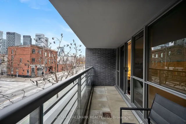 Additional image 25 of 320 Richmond St Unit 203