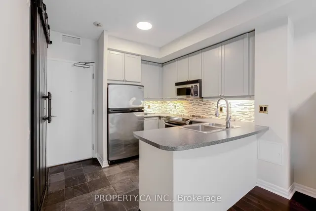 Additional image 13 of 901 Queen St Unit 213