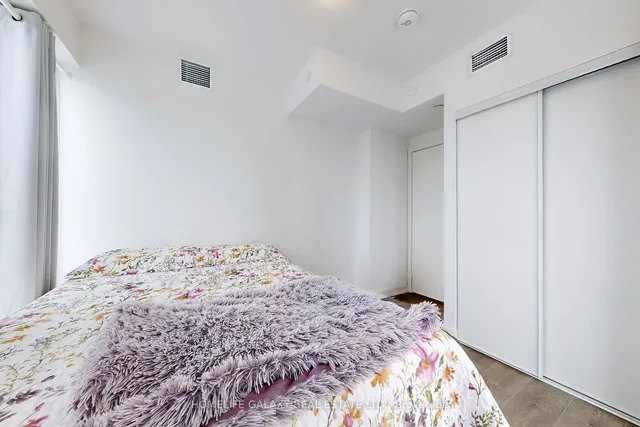 Additional image 19 of 2033 Kennedy Rd Unit 1003