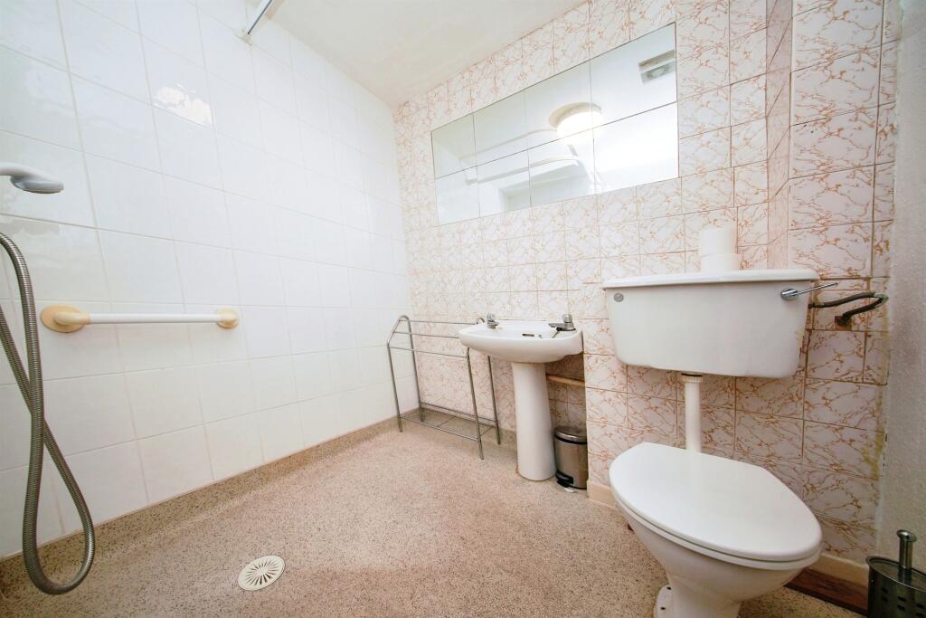 Additional image 8 of Salacre Crescent, Wirral