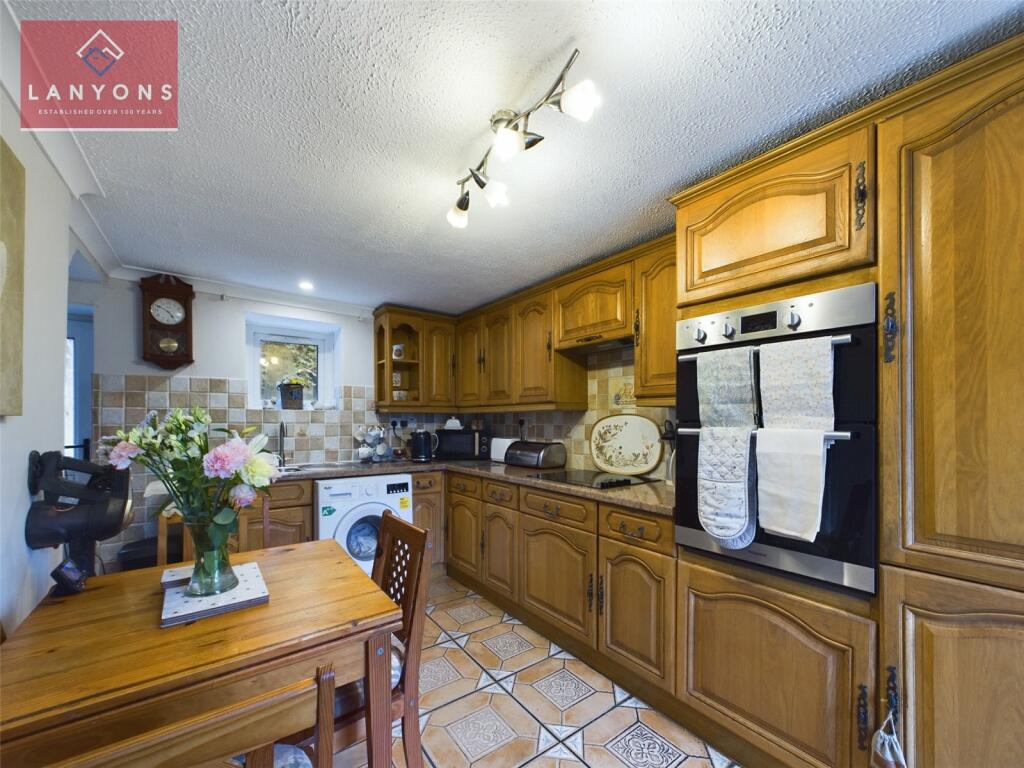 Additional image 4 of Caemawr Terrace, Tonypandy, Rhondda Cynon Taf, CF40