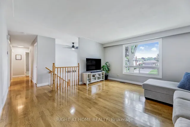 Additional image 4 of 650 Jennifer Cres