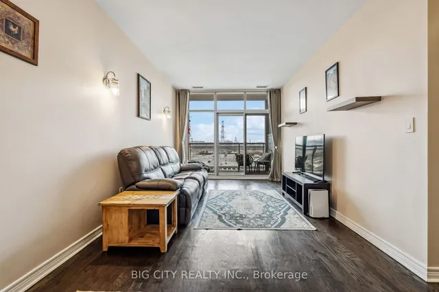 Additional image 3 of 1 Leaside Park Dr Unit 403