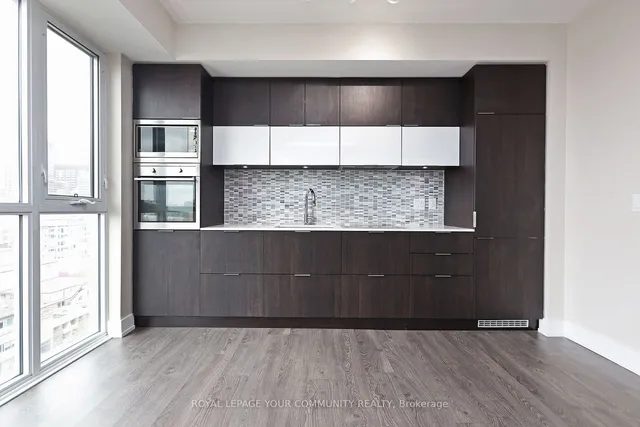 Additional image 14 of 318 Richmond St Unit 1212