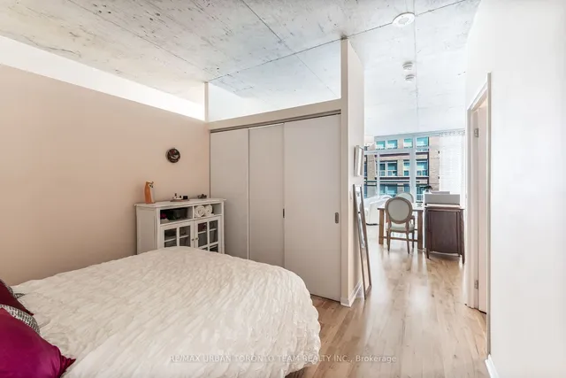 Additional image 34 of 333 Adelaide St Unit 515