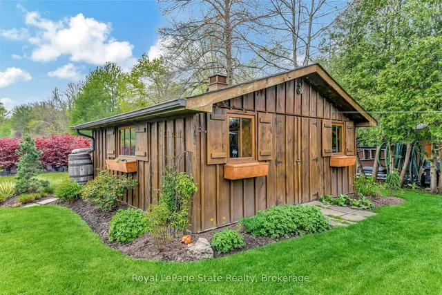 Additional image 38 of 685 Robson Rd