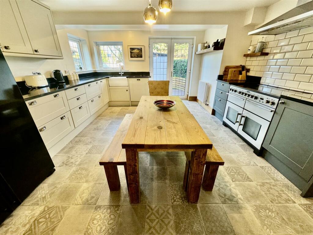 Additional image 7 of Kinnerton Road, Dodleston, Chester