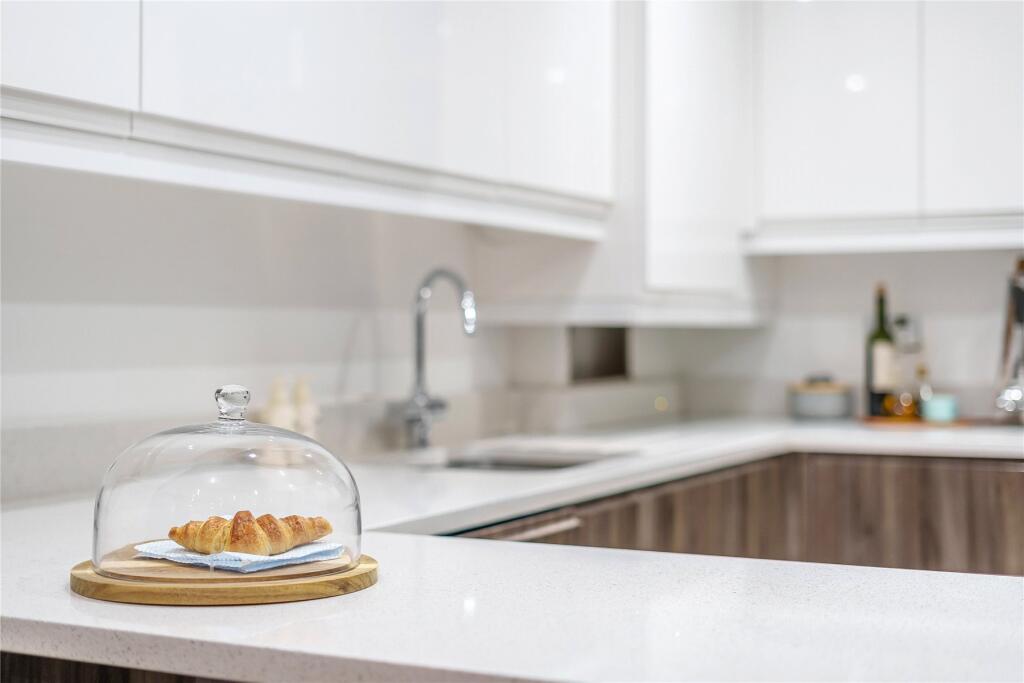 Additional image 18 of The Avenue, Beckenham