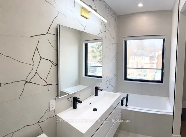 Additional image 20 of 2B Holmstead Ave