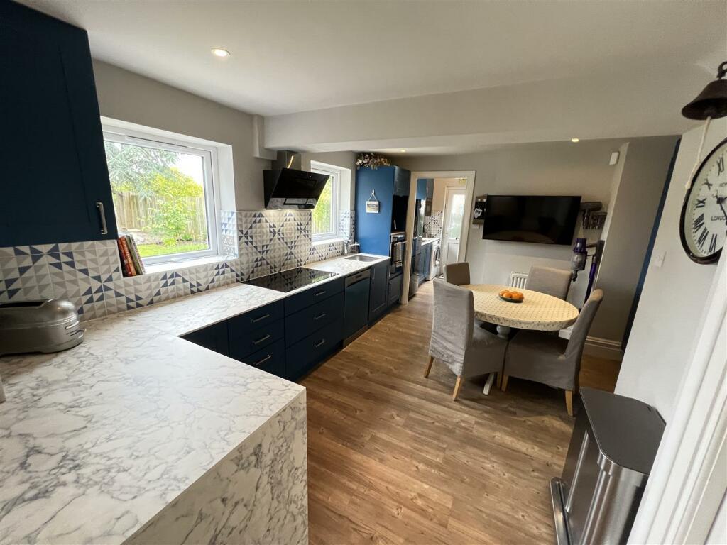 Additional image 10 of Mostyn Avenue, Heswall, Wirral